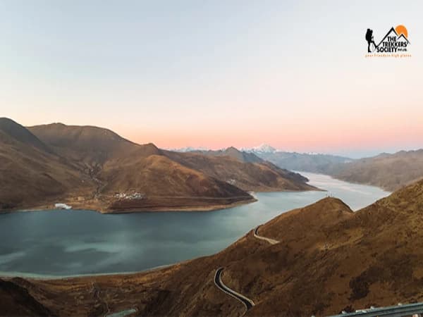 Yamdrok Tso Lake