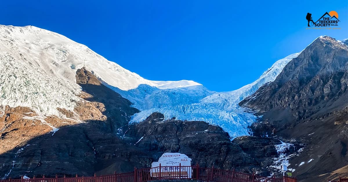 Karo-La Glacier - Tibet