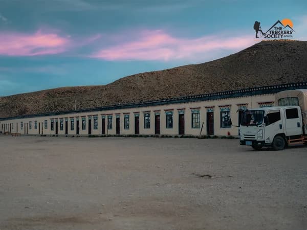 Lake manasarovar hotel